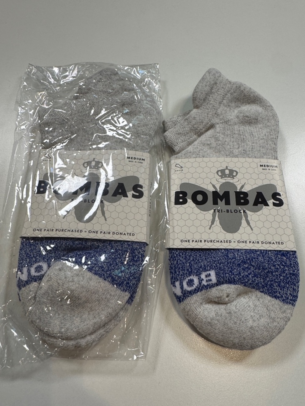 Bombas NWT 2 pair Original Unisex Ankle Socks Color: Black/Grey/Blue SZ: Medium